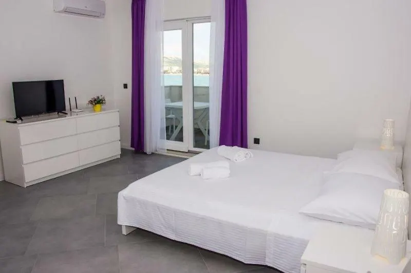 Studio Apartman Hrvoje Pag Town